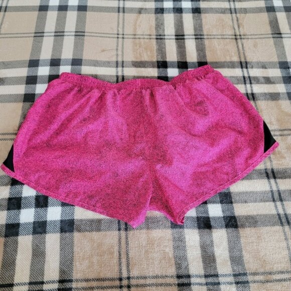 Nike shorts - Picture 2 of 5